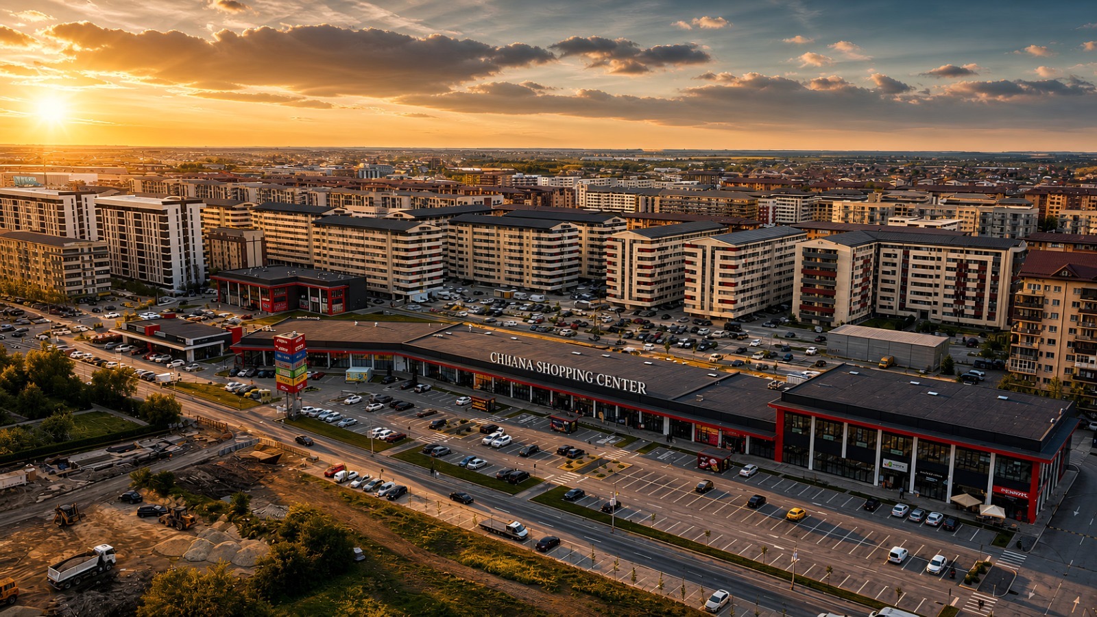 Vedere aeriană la apus asupra ansamblului Avangarde City și Chiajna Shopping Center